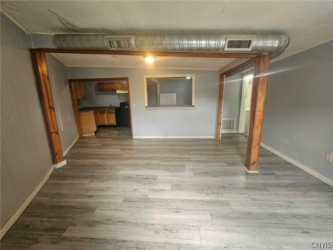 671 S Main St