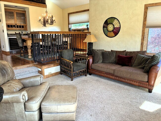 Photo - 374 B Ensign Dr