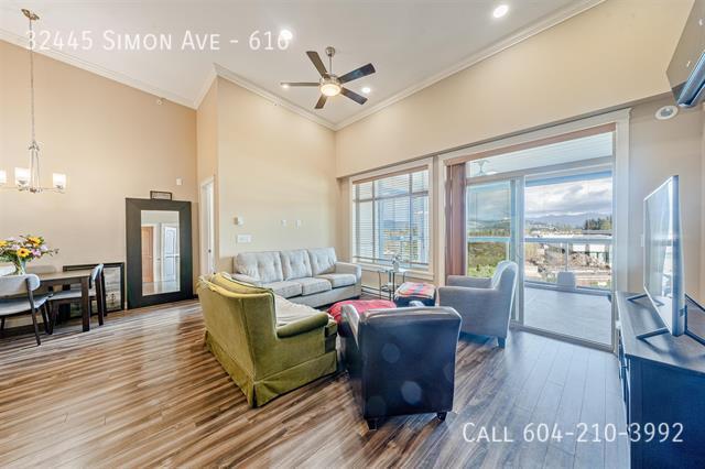 Photo - Spacious Top-Floor Unit with Solarium Unit 616