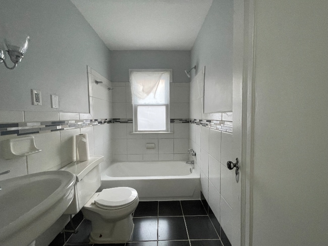 Photo - 17125 Greenlawn St Unidad 17125 Greenlawn