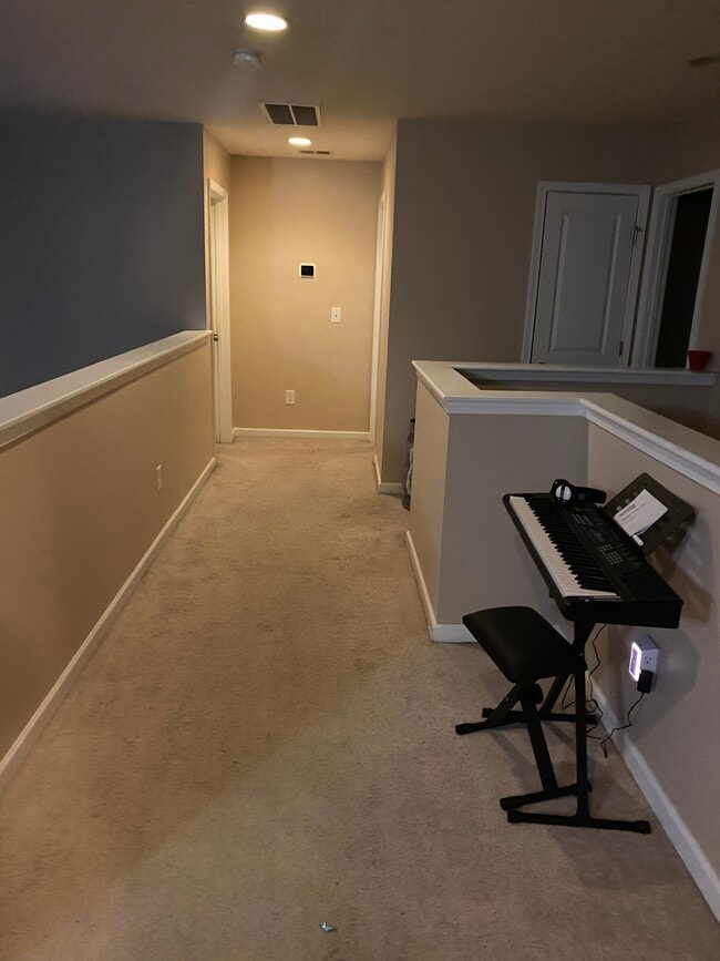 Building Photo - 130 Longford Dr Rental