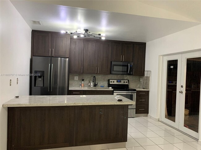 Building Photo - 3298 W 70th St Rental