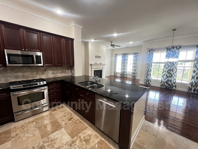 Photo - 990 Stanford Ave Unidad Apt 523