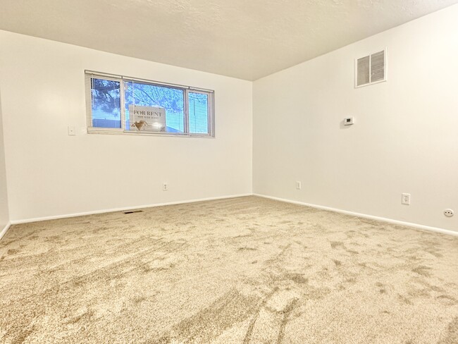 Photo - 265 E 8880 S Townhome