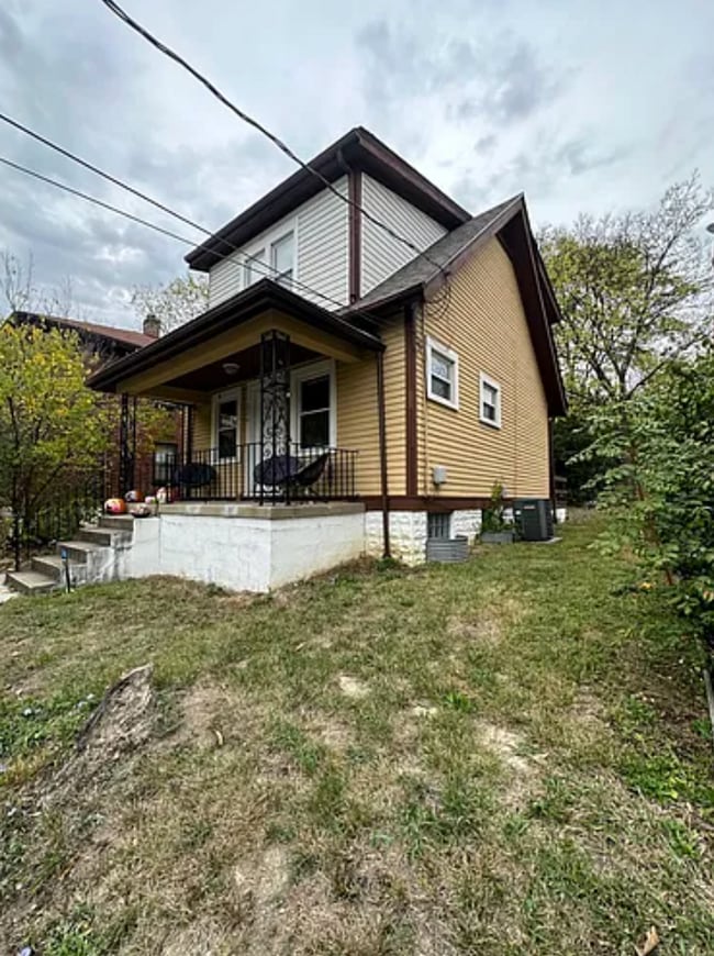 Photo - 2 Bedroom House Available Next to UC Campus