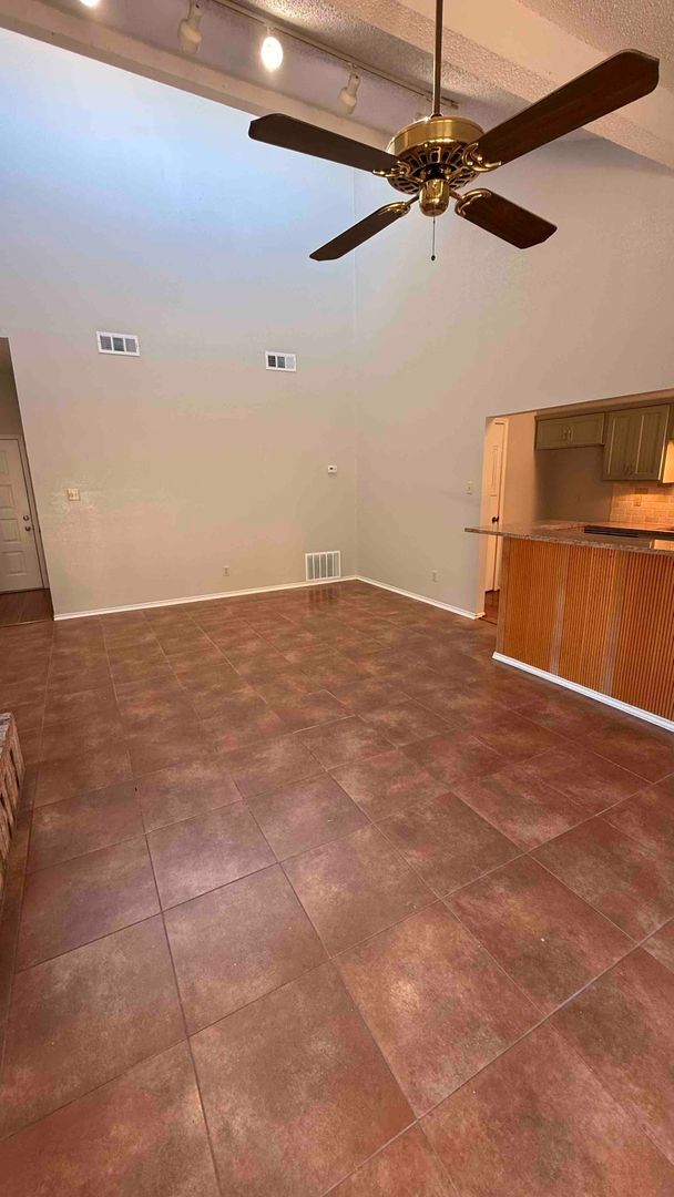 Photo - 3bed/2bath Townhouse with 2 car garage