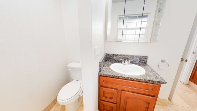 Photo - 205 Waring Ave Unit 2