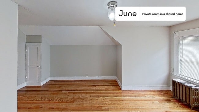 Private bedroom in 4 bed/1 bath Home - Private bedroom in 4 bed/1 bath Home Unit C