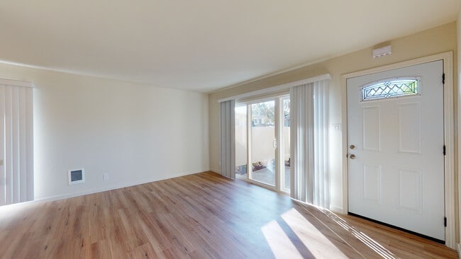 Photo - 950 Chula Vista Ave Apartment Unit 1