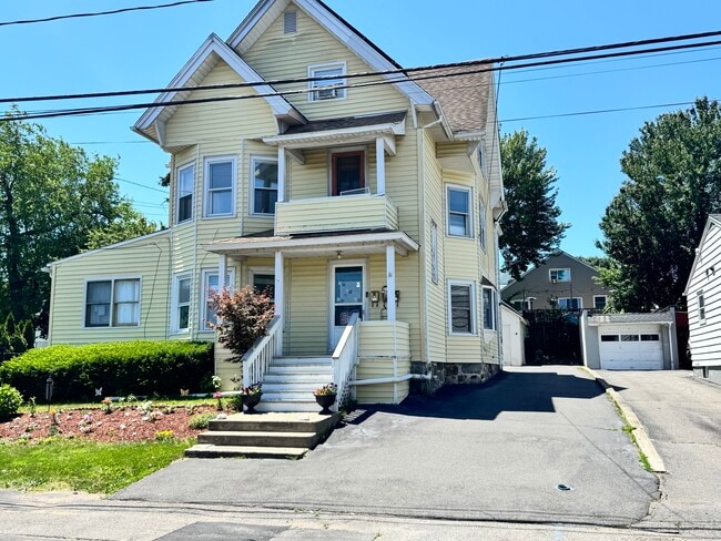 Photo - 114 Russell St Apartment Unit 2