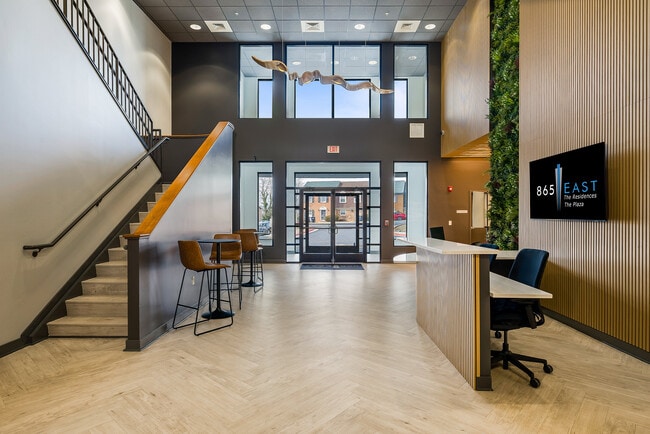 12-865_Este-12 - 865 East