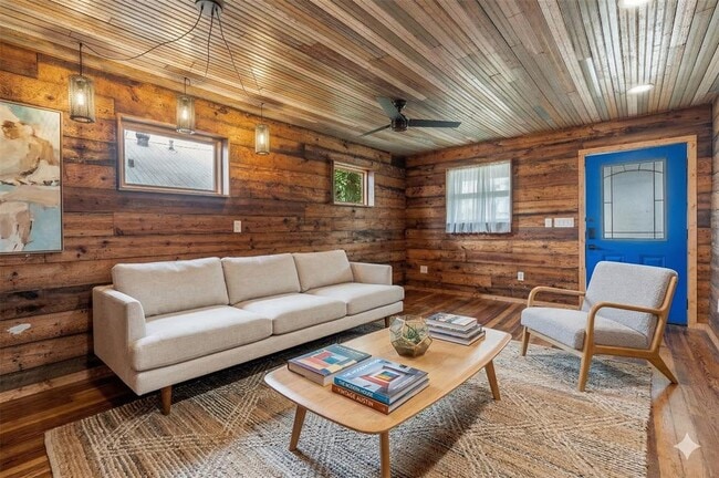 Photo - 1148 Gunter St