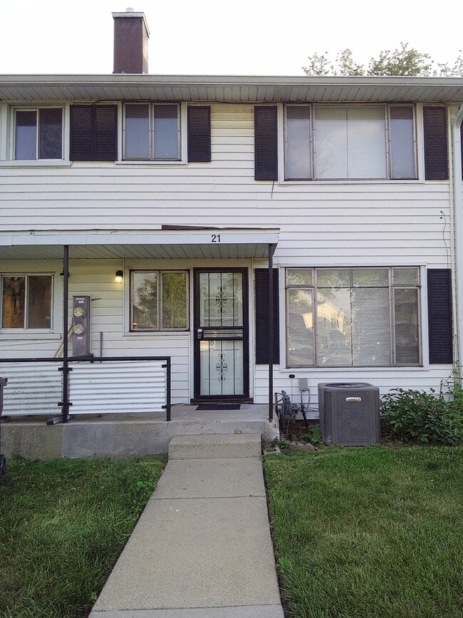 Photo - 21 Indianwood Blvd