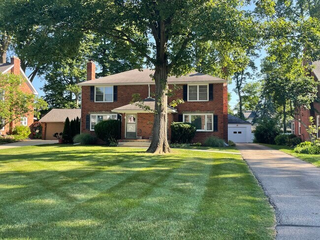 Photo - 424 Chevy Chase Rd Townhome