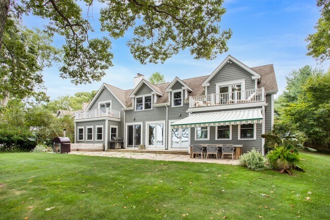 Photo - 203 Noyack Rd