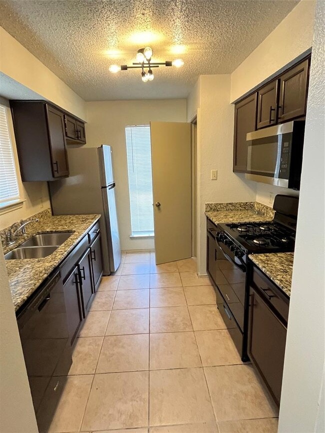 Building Photo - 13941 Maricella Ln Rental