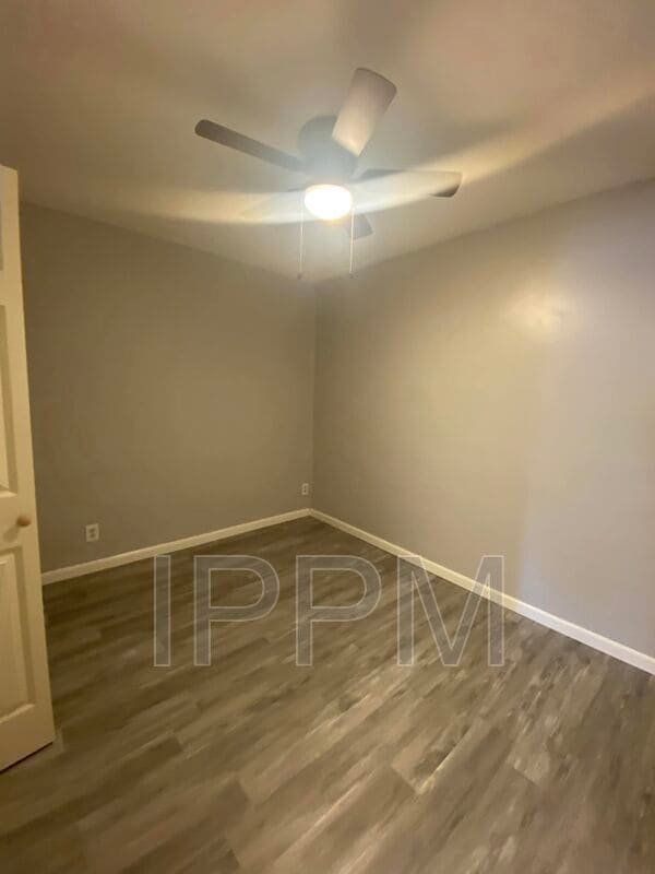 Photo - 910 E Adams Ave