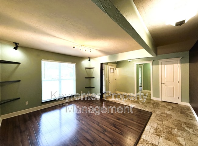 Photo - 5324 Eden Dr