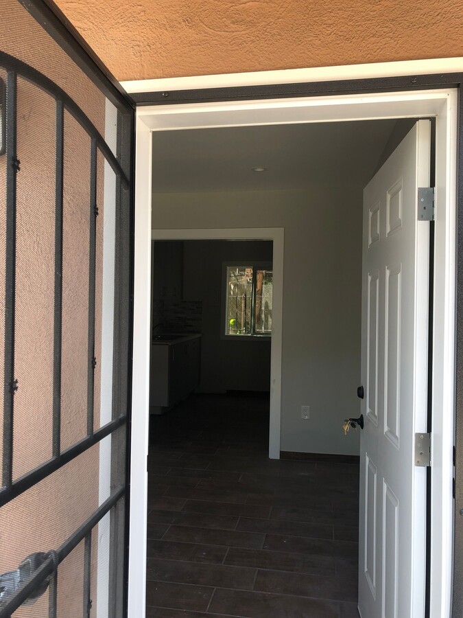Photo - 11818 Main St Unidad 5