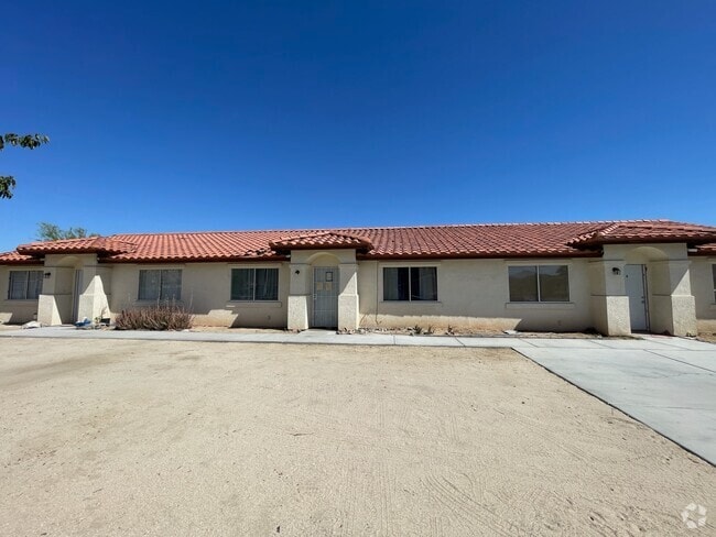 Building Photo - 6686 Palo Verde Ave Unit B Rental
