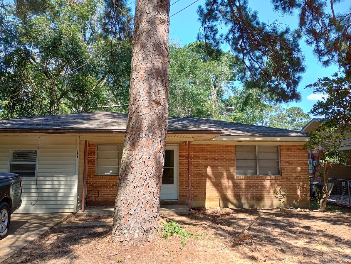 3/1 House close not everything Pineville, LA - 3/1 House close not everything Pineville, LA