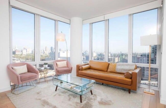 Building Photo - 2 bedroom in LONG ISLAND CITY NY 11101 Unit 29K Rental