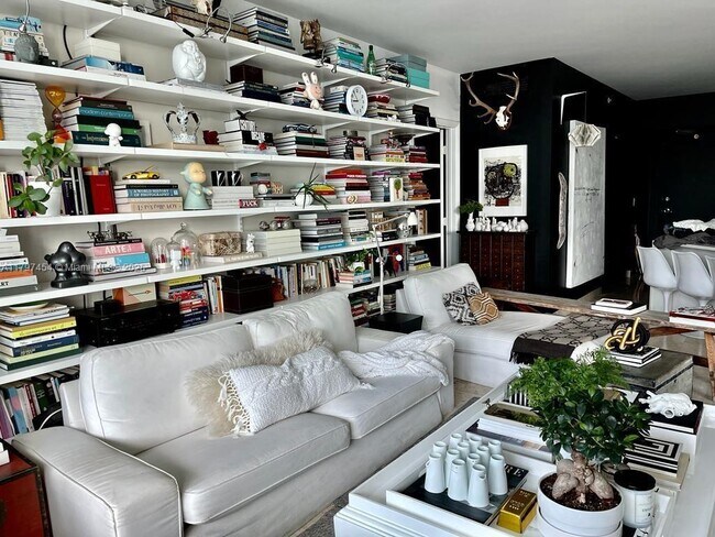 Photo - 350 S Miami Ave Unidad 2502 Rental