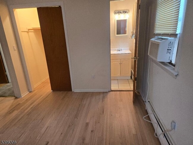 Photo - 305 Kennedy Dr