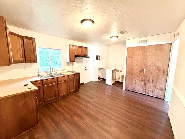 Ranch style 3-bedroom, 1-bath, attached garage and nice backyard!