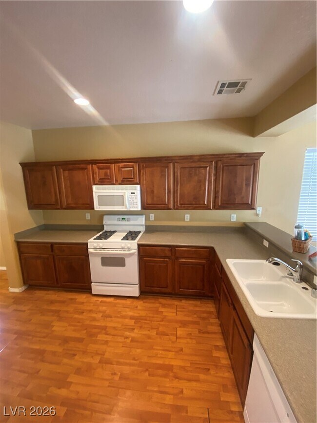 Photo - 4417 Laguna Garden Ave