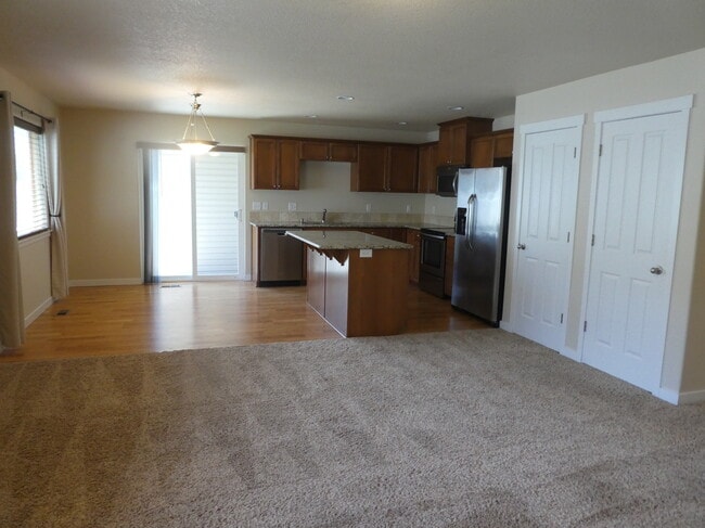 Photo - 7633 NE 62nd St