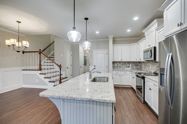 Photo - 2576 Wellesley Square Dr