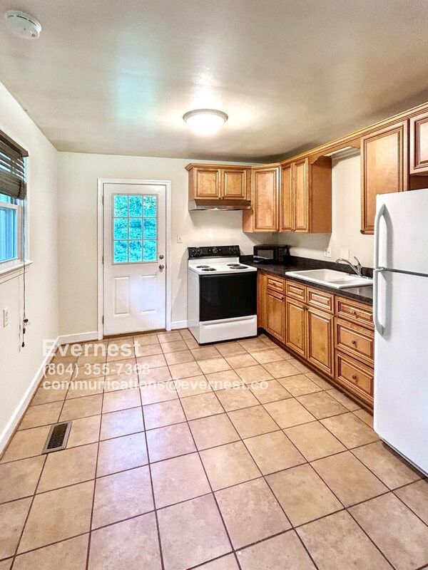 Photo - 12366 Mason Ave