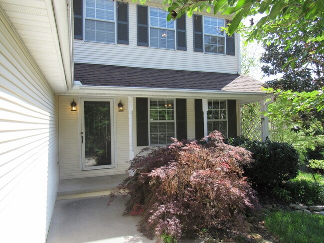 Photo - 3-Bedroom Cedar Bluff home available Now!!
