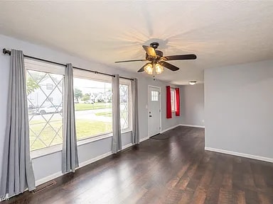 Photo - 5222 W 83rd St