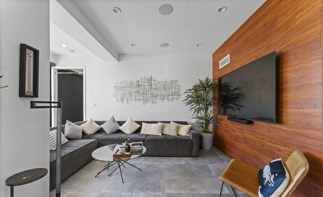 Photo - 10501 Wilshire Blvd Unit 1905