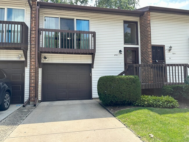 Building Photo - 276 Sioux Dr
