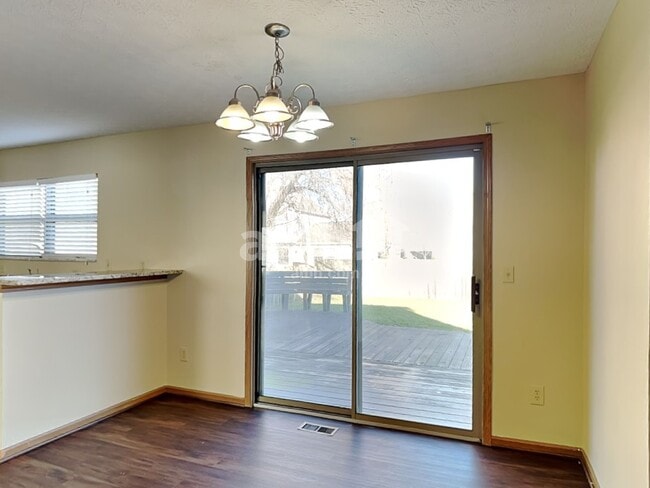 Photo - 8118 Arbor Rose Way