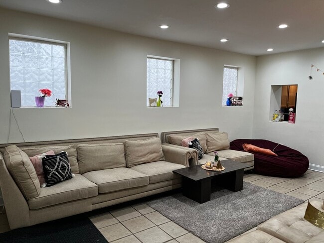 Photo - 2118 E Carson St Unit 2135 Carey Way