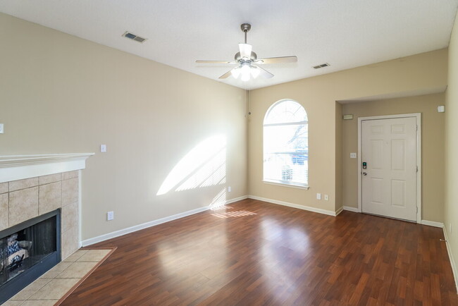 Photo - 6804 Kamali Ave