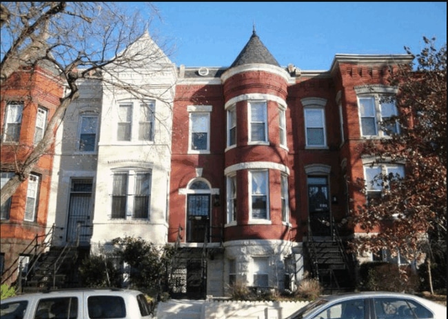 Building Photo - 37 R St NW