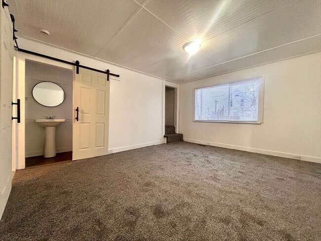 Four Bedroom Home in Northwest Grand Rapids - Rent Special! - Four Bedroom Home in Northwest Grand Rapids - Rent Special!