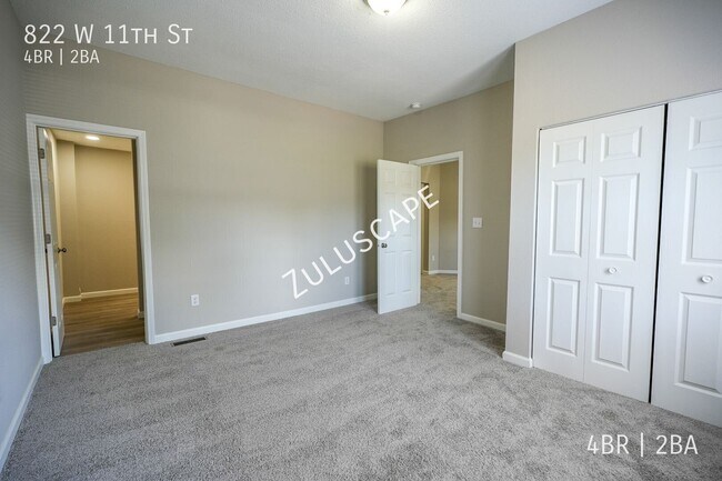 822 W 11th St
