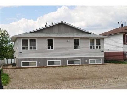 Building Photo - 8912-8988 88 St