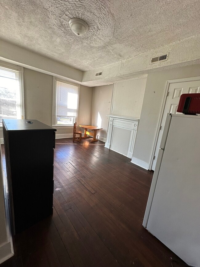 Photo - 1527 Mechanicsville Tpke