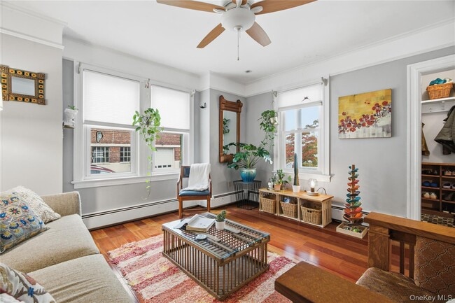 Photo - 33 Lydecker St