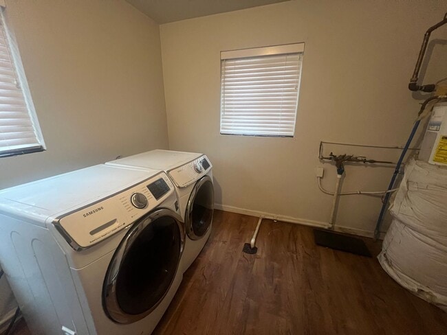 Photo - 1511 E 29th Ave