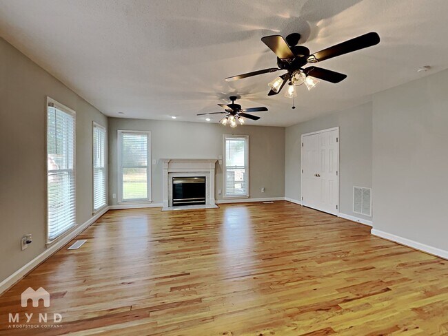Photo - 218 Faison Dr