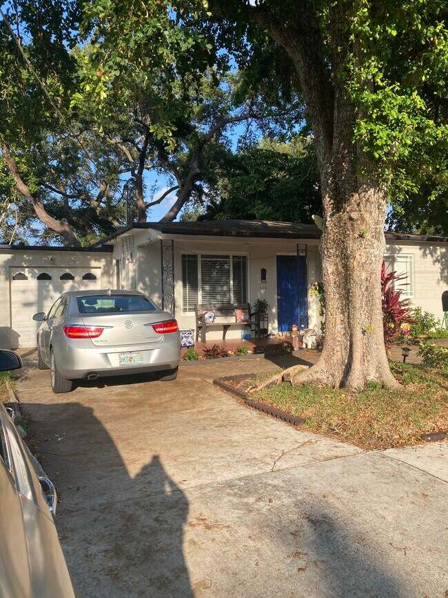 Photo - 119 SW 7th Terrace