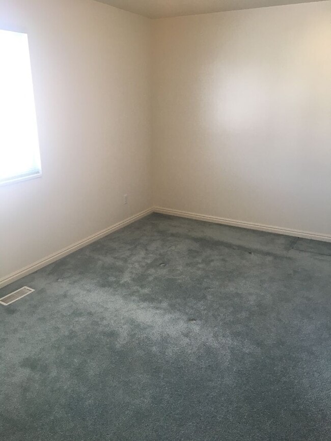 Photo - 221 W 1458 S Unidad 221 W 1458 S